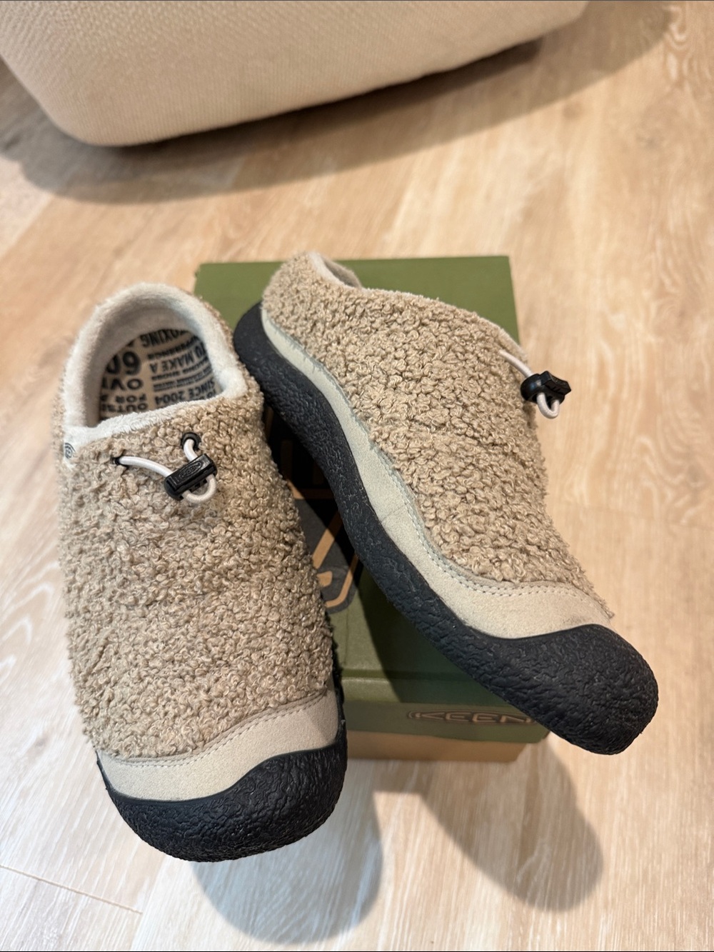Keen Tan Sherpa Howser III Slippers